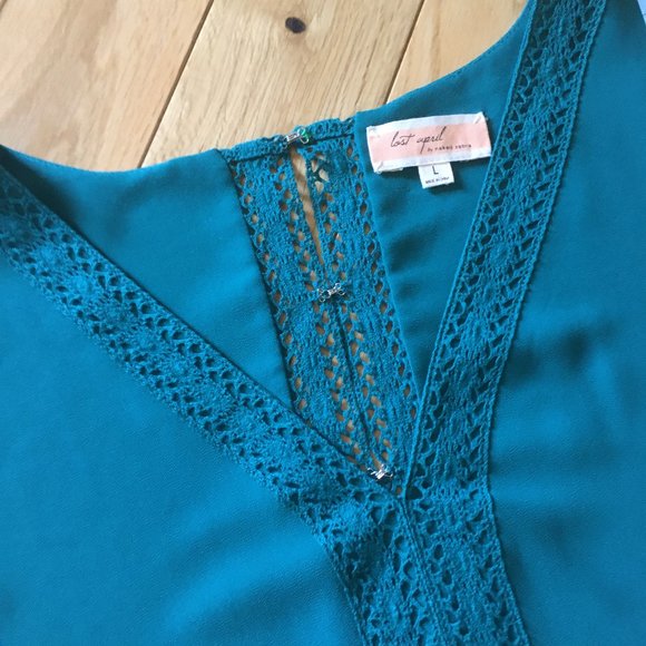 Lost April Teal Crochet Trim Tunic Tank Top - Picture 12 of 16